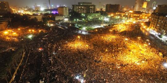 Belasan ribu orang protes kudeta militer Mesir