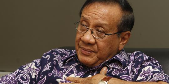 Akbar Tandjung jenguk Miranda bawa buah