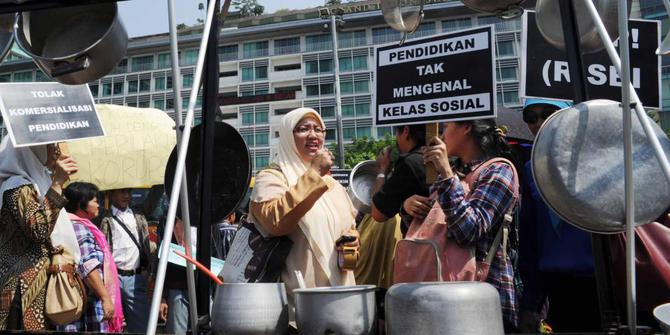 Guru dan orang tua murid kompak minta RSBI dibubarkan 