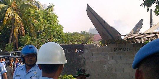 Korban Fokker jatuh dilarikan ke RS Halim
