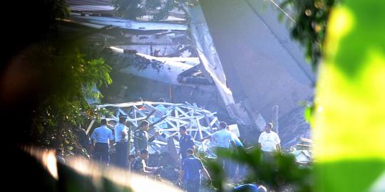 Avanza juga hancur ditimpa Fokker 27