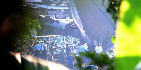 Jenazah korban Fokker 27 resmi diserahterimakan