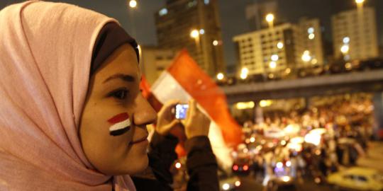 Ribuan orang protes intervensi militer Mesir