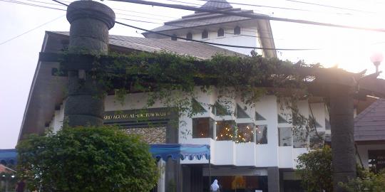 Dulu gedung setan, sekarang berubah jadi masjid