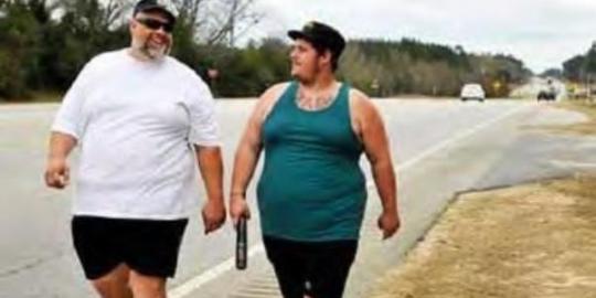 Ayah dan anak ini jalan keliling Amerika agar cepat kurus