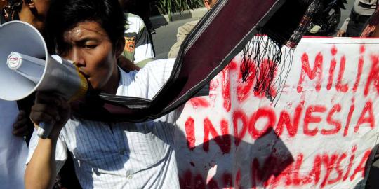 Bakal cagub Sumut demo Konjen Malaysia