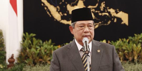 SBY omeli perwira TNI saat kuliah umum di Secapa