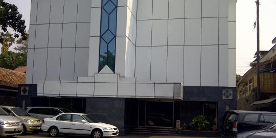 Penggeledahan kantor milik Hartati Murdaya dijaga ketat