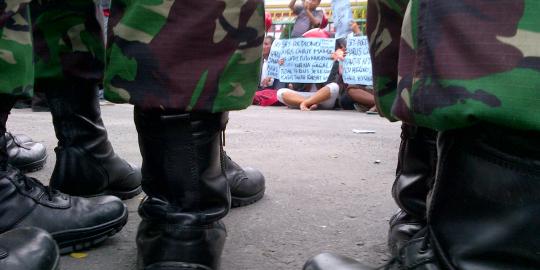 Aparat bubarkan demo tolak SBY di Bandung