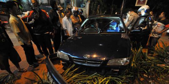 Lima kendaraan kecelakaan beruntun di Tol Cikampek