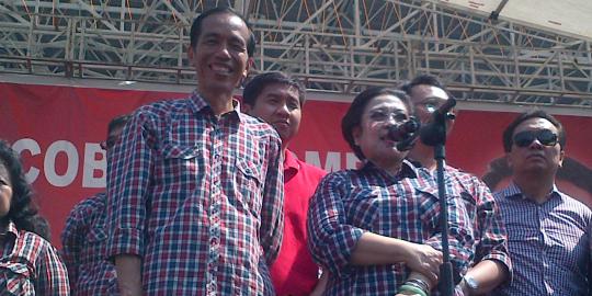 Megawati: Kita bikin Jokowi lebih kurus lagi