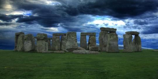 Stonehenge simbol perdamaian dunia?