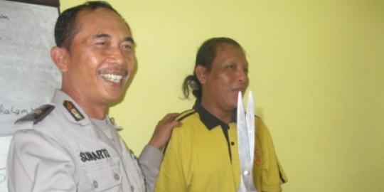 Kanit Reskrim berkelahi dengan waria