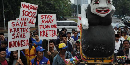 Demo tolak RPP Tembakau macetkan Jl Rasuna Said