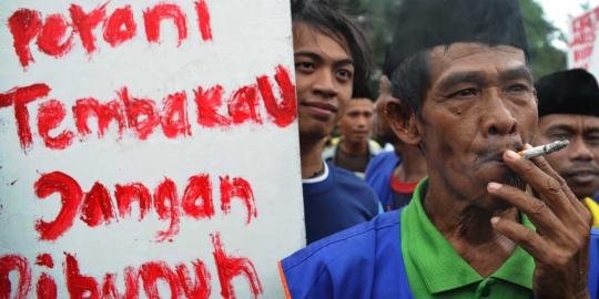 Menginap di Istiqlal, petani tembakau lanjutkan aksi besok