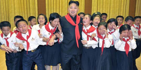 Korea Utara izinkan rakyatnya beli telepon seluler dan pizza