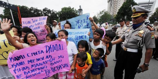 Demo Polrestabes Surabaya, massa minta kasus Sukro diSP3