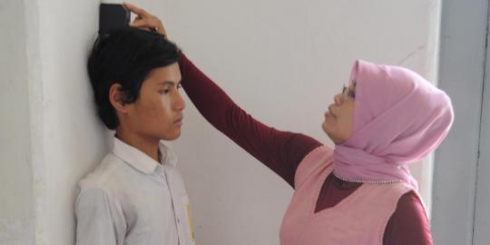 Calon peserta didik baru ikuti tes di SMKN 1