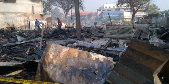 Pasar Proyek Bekasi terbakar, 1 nenek tewas