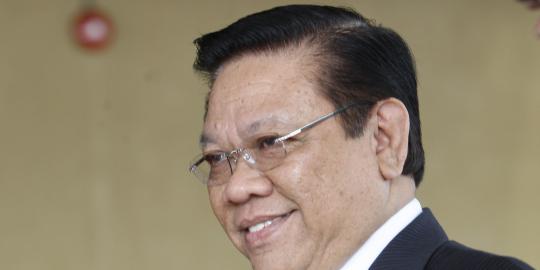 Agung Laksono mangkir dari KPK karena sibuk