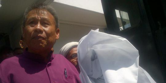 Pembacok jaksa Sistoyo bawa kain kafan ke pengadilan