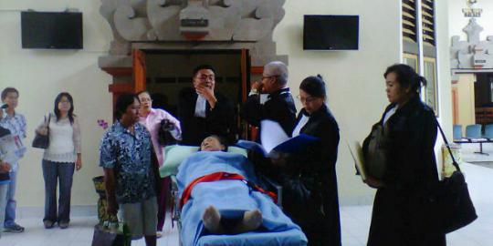 Nenek 77 tahun adukan hakim PN Denpasar ke KY