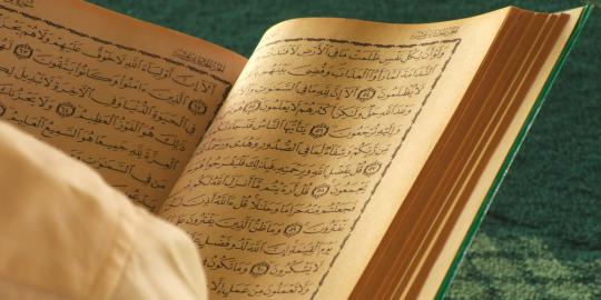 Yusril ingin luruskan kasus korupsi Alquran
