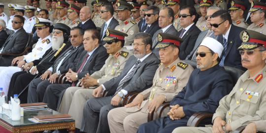 Dewan Militer Mesir peringatkan Mursi 