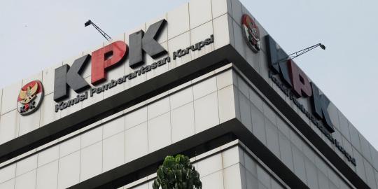 Dua waria sawer pembangunan gedung KPK