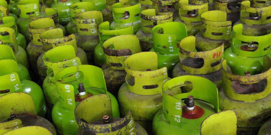 Tabung gas meledak, Angga kritis