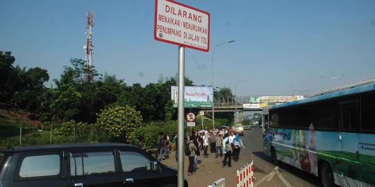 Terminal di tengah tol Jatibening, problem tanpa ujung