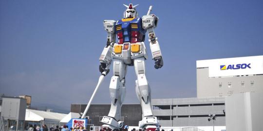 Politisi Jepang bangun robot Gundam sungguhan?