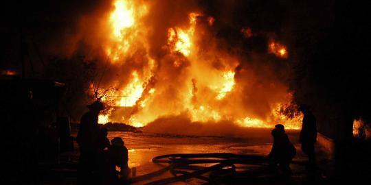 Panti Jompo terbakar, 53 lansia diungsikan di Kelurahan