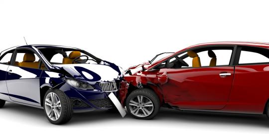 Yaris Vs Jazz di Tol Jagorawi, sejumlah orang luka