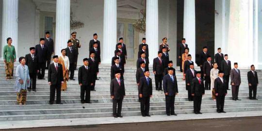 Siapa menteri berani jawab tantangan mundur SBY?