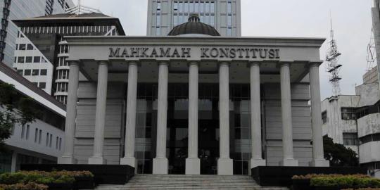 Hakim pertanyakan apakah uji materi UU DKI terkait Jokowi