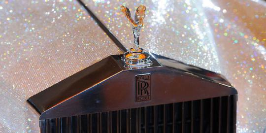Rolls Royce Silver Cloud II 1962 akan dilelang demi amal