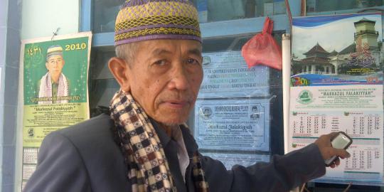 Mbah Munir, ahli falak yang kerap dapat pesanan kalender salat