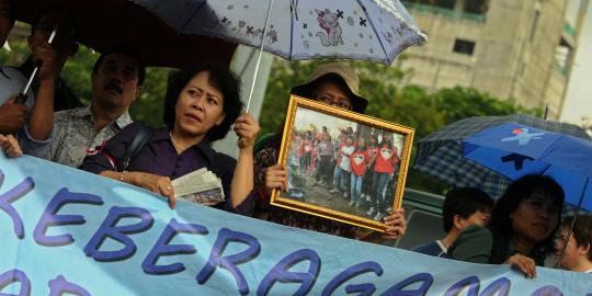 Jemaat GKI Yasmin kembali demo di depan Istana 