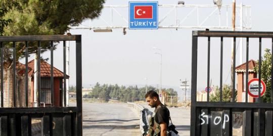 Turki tutup semua pintu perbatasan dengan Suriah