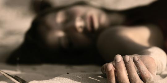 Gadis nyaris bugil tewas di pemandian umum