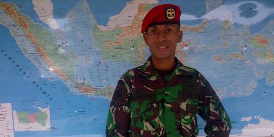 Foke beri penghargaan untuk Serda Nicolas