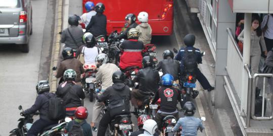 Busway, jalur tengkorak bagi pemotor di Jakarta