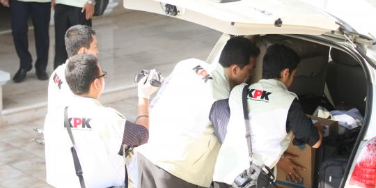 KPK geledah PT Adhi Karya Sentul