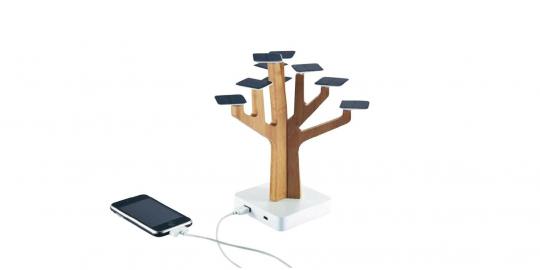 Solar Charger Tree, \'pohon matahari\' pengisi baterai smartphone