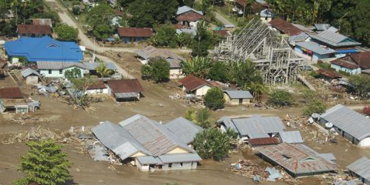 5 Kecamatan di Ambon masih terendam, 8 tewas
