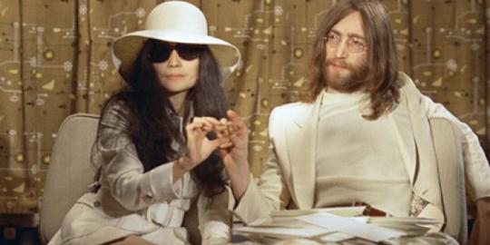 Lennon dan kritik perang