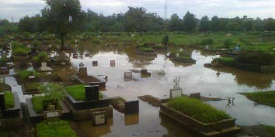 Normalisasi Kali Pesanggrahan, 1.776 makam digusur