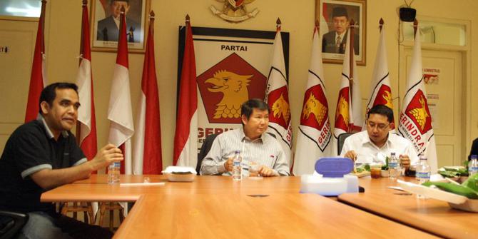 Gerindra buka puasa di kapal sambil nyanyi Iwak Peyek 