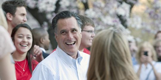 Tingkat pengangguran Amerika meningkat, Romney diuntungkan